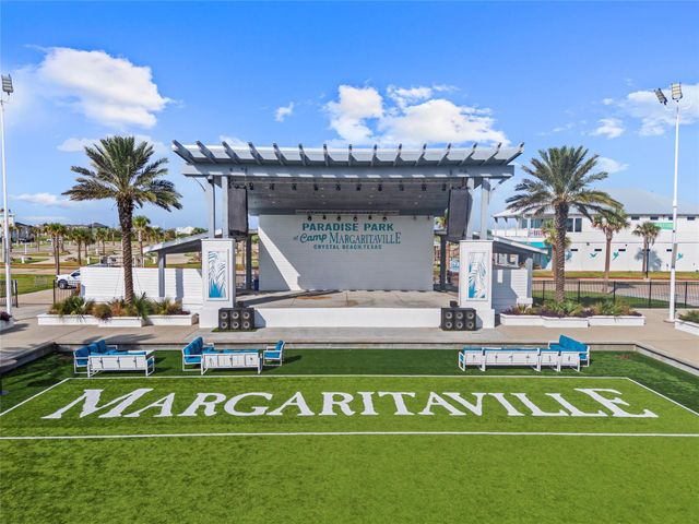 683 Seaside Dr, Crystal Beach, TX 77650