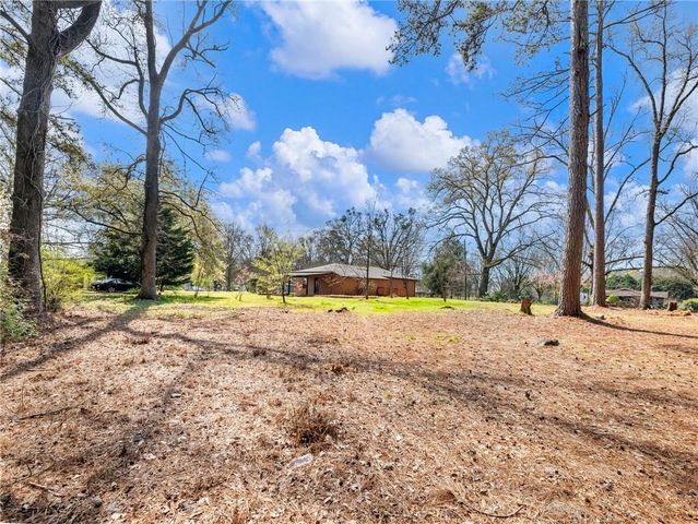 1686 Shoal Creek Road, Monroe, GA 30656