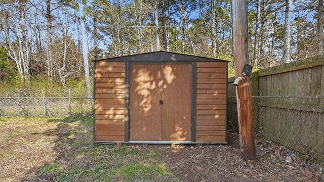 103 Waverly Drive, Rossville, GA 30741