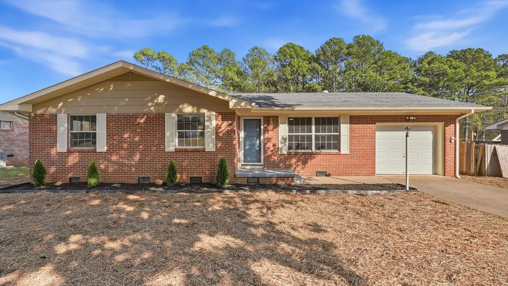 103 Waverly Drive, Rossville, GA 30741