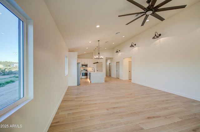 21140 W SHASTA Drive, Buckeye, AZ 85326