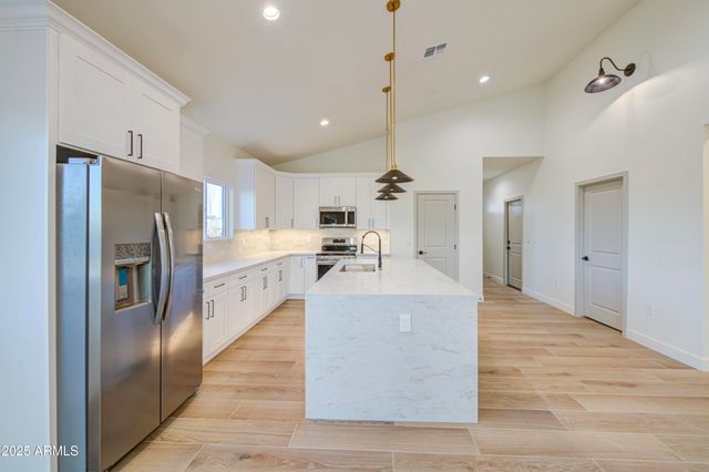 21140 W SHASTA Drive, Buckeye, AZ 85326