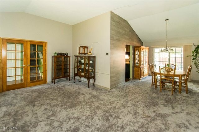 6612 Louann Drive, North Olmsted, OH 44070