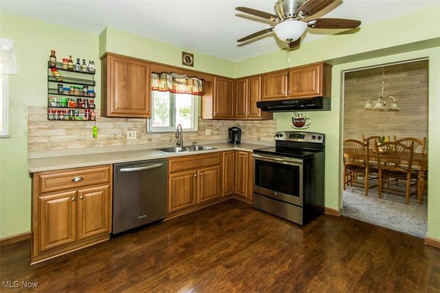 6612 Louann Drive, North Olmsted, OH 44070