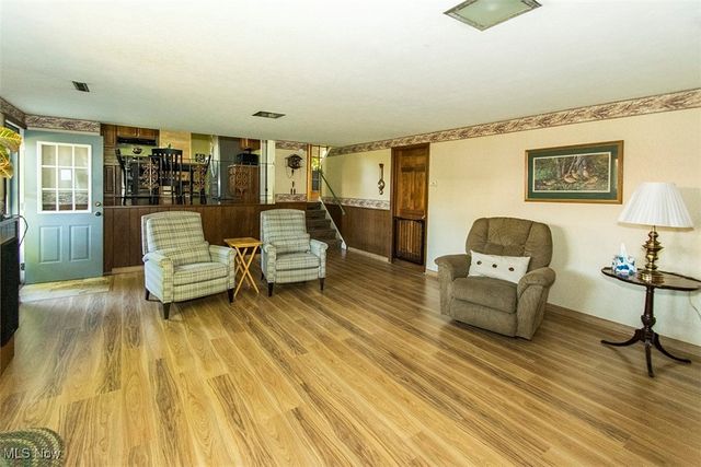 6612 Louann Drive, North Olmsted, OH 44070