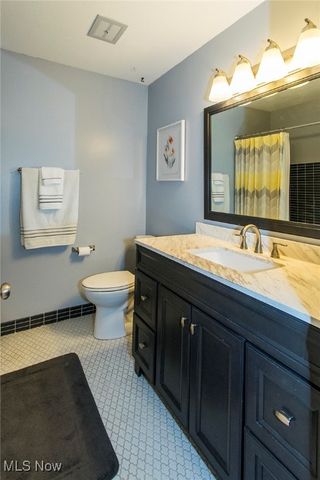 6612 Louann Drive, North Olmsted, OH 44070