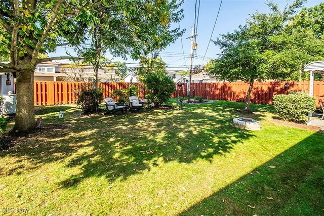 6612 Louann Drive, North Olmsted, OH 44070