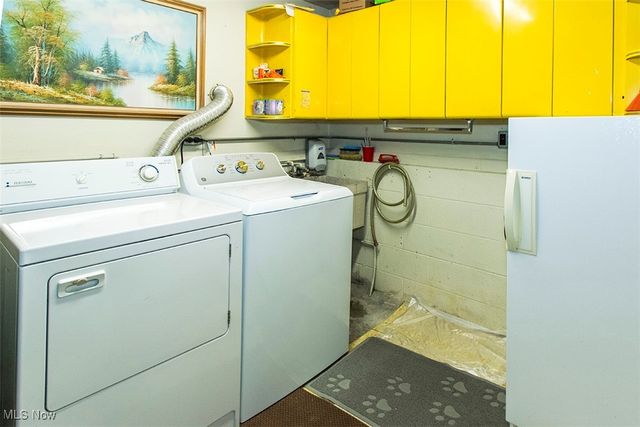 6612 Louann Drive, North Olmsted, OH 44070