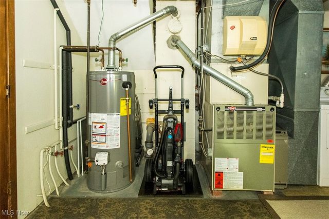 6612 Louann Drive, North Olmsted, OH 44070