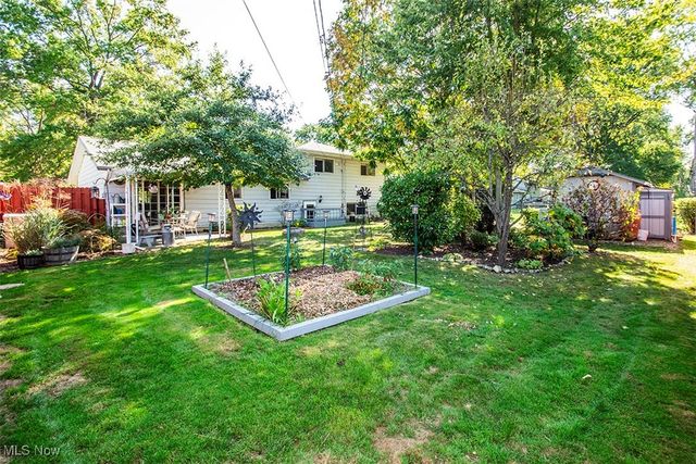 6612 Louann Drive, North Olmsted, OH 44070