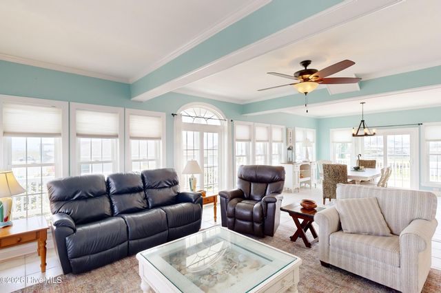 306 Marina Way, N Topsail Beach, NC 28460