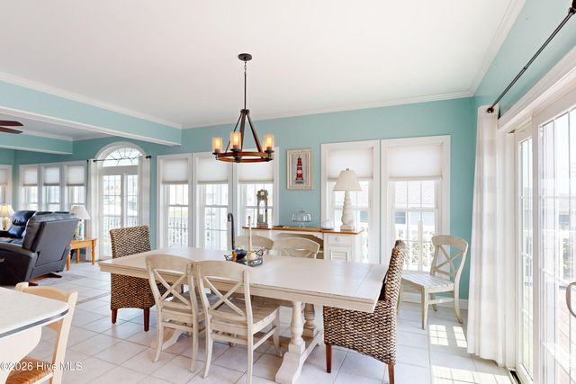 306 Marina Way, N Topsail Beach, NC 28460