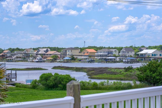 306 Marina Way, N Topsail Beach, NC 28460