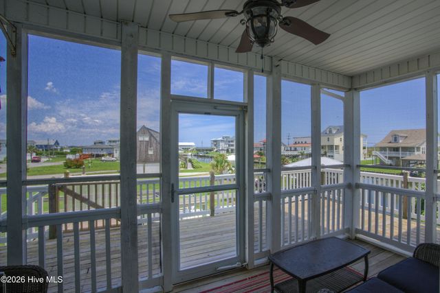 306 Marina Way, N Topsail Beach, NC 28460