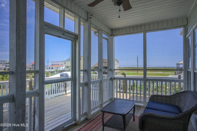 306 Marina Way, N Topsail Beach, NC 28460