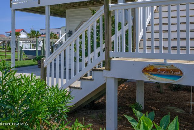 306 Marina Way, N Topsail Beach, NC 28460