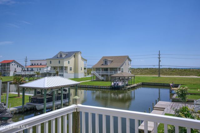 306 Marina Way, N Topsail Beach, NC 28460