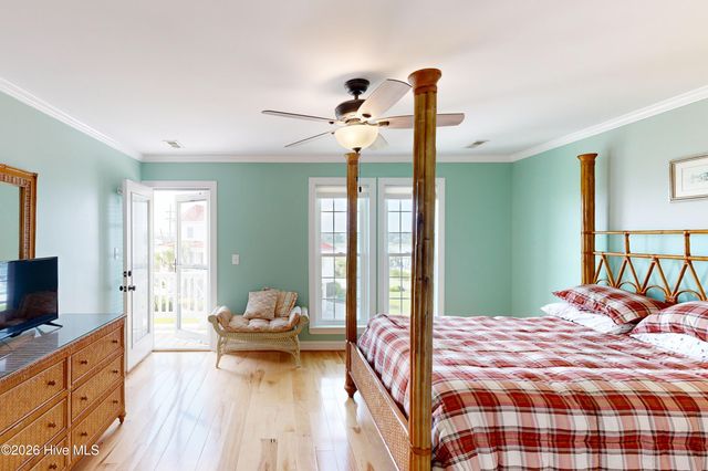 306 Marina Way, N Topsail Beach, NC 28460
