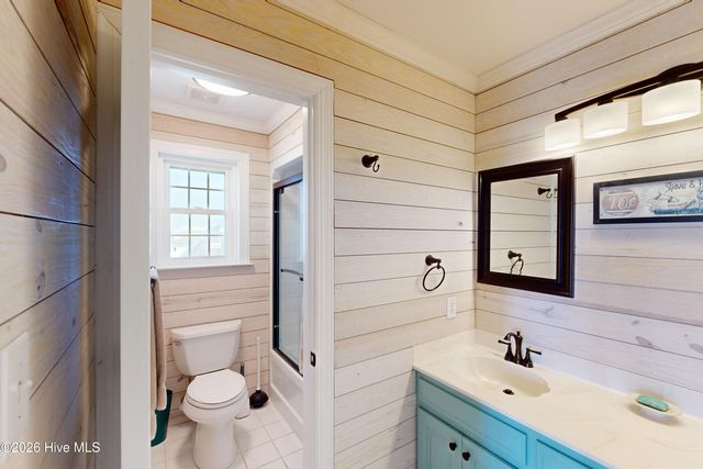 306 Marina Way, N Topsail Beach, NC 28460