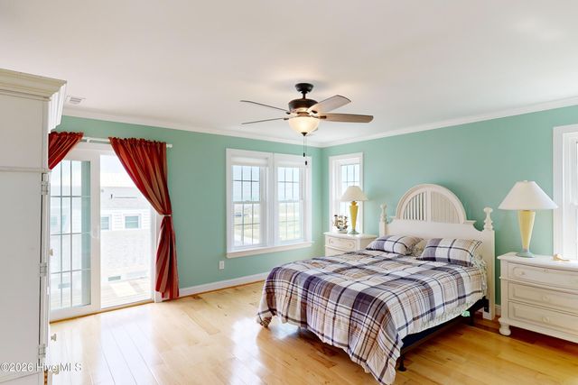 306 Marina Way, N Topsail Beach, NC 28460
