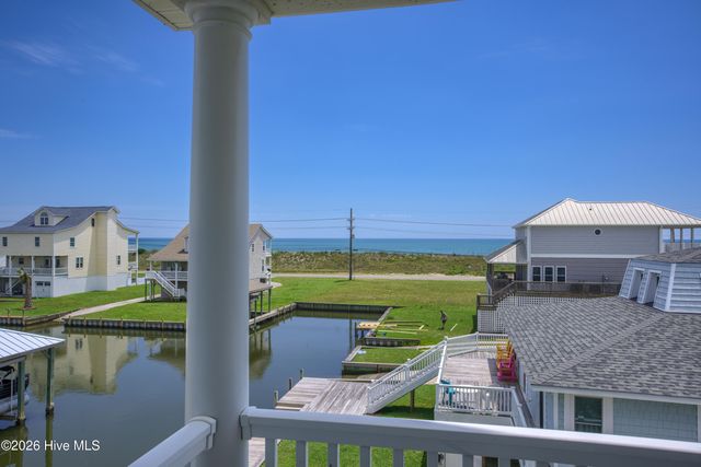 306 Marina Way, N Topsail Beach, NC 28460