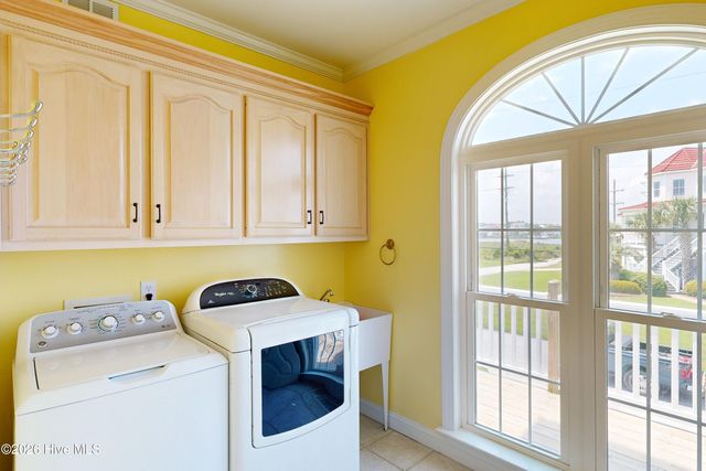 306 Marina Way, N Topsail Beach, NC 28460