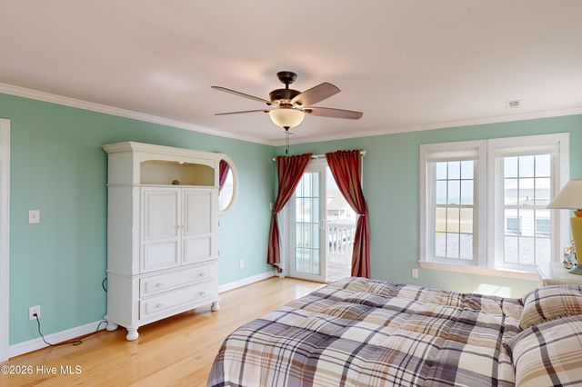 306 Marina Way, N Topsail Beach, NC 28460