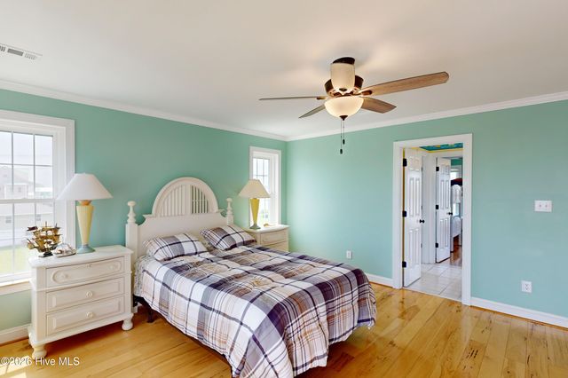 306 Marina Way, N Topsail Beach, NC 28460
