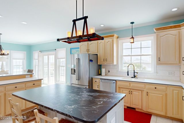 306 Marina Way, N Topsail Beach, NC 28460