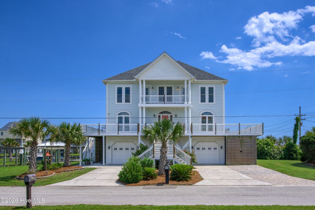 306 Marina Way, N Topsail Beach, NC 28460
