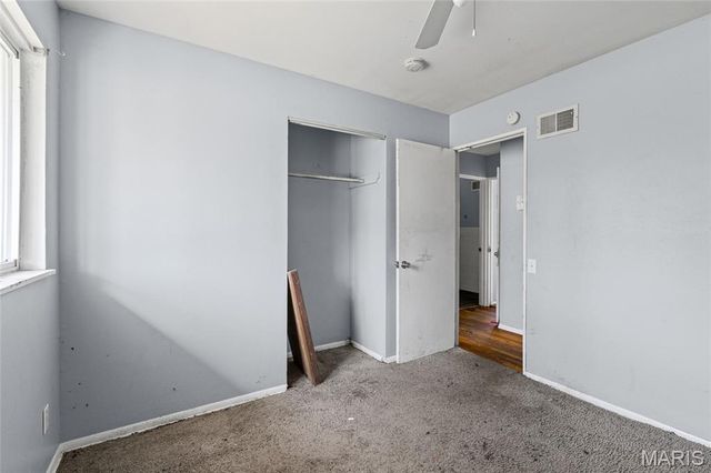 10822 Hallwood Drive, St Louis, MO 63136