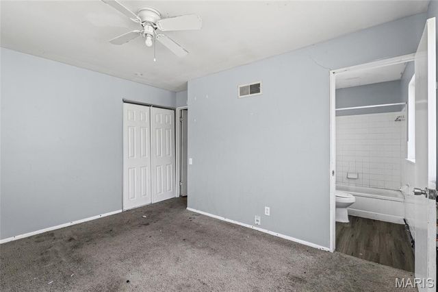 10822 Hallwood Drive, St Louis, MO 63136