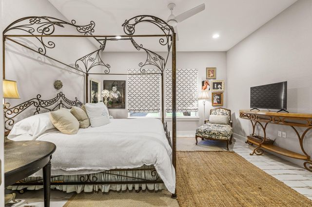 121 Francesco LN, Dripping Springs, TX 78620