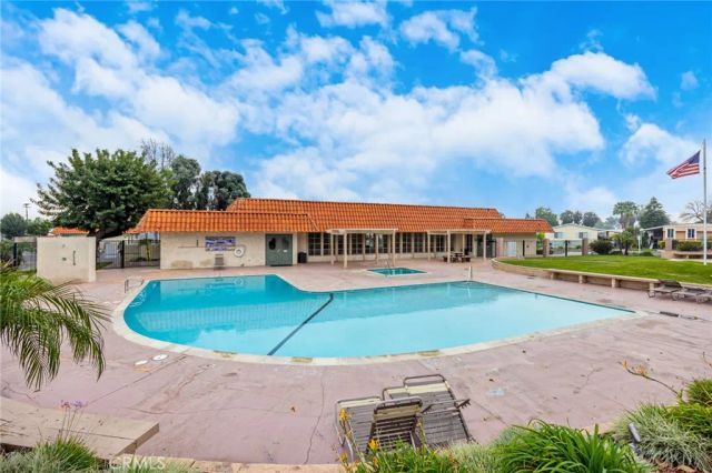 1350 San Bernardino 187, Upland, CA 91786