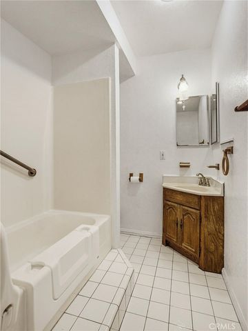 1331 N Lamer Street, Burbank, CA 91506