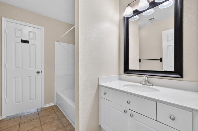 4903 Chappel Hill Drive, Missouri City, TX 77459