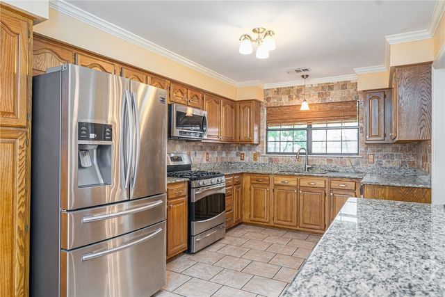 114 Melrose Avenue, Savannah, GA 31410