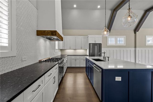 195 Arbor Garden Circle, Newnan, GA 30265