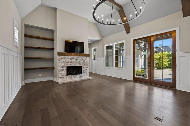 195 Arbor Garden Circle, Newnan, GA 30265