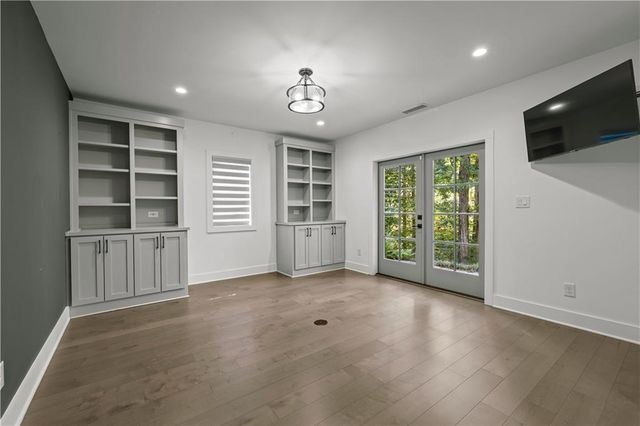 195 Arbor Garden Circle, Newnan, GA 30265