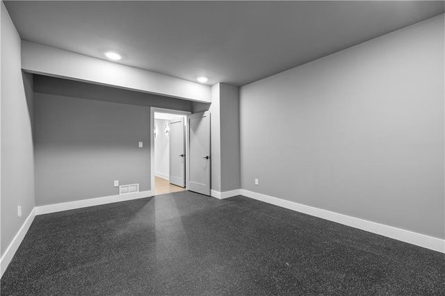 195 Arbor Garden Circle, Newnan, GA 30265
