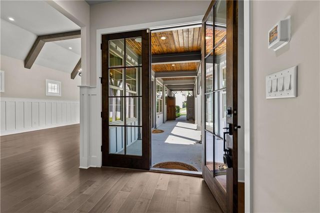 195 Arbor Garden Circle, Newnan, GA 30265
