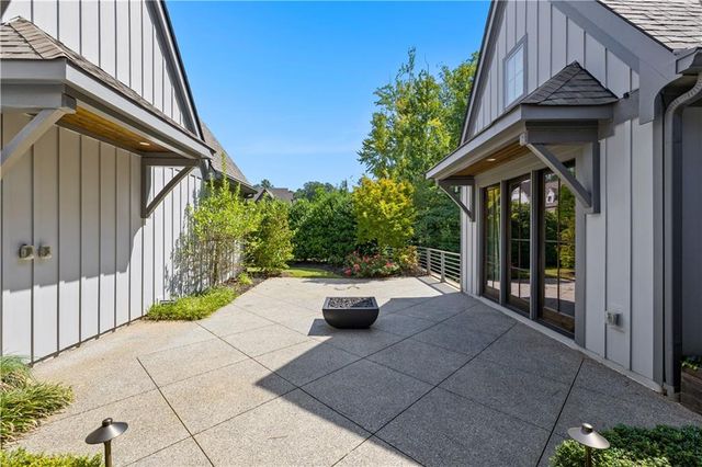 195 Arbor Garden Circle, Newnan, GA 30265