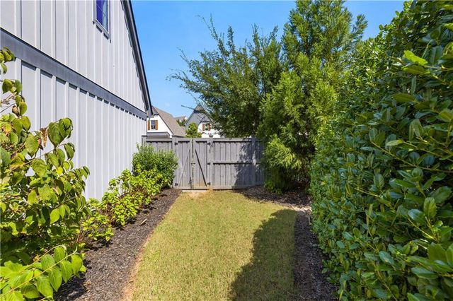 195 Arbor Garden Circle, Newnan, GA 30265