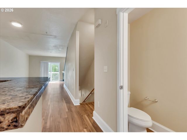 18465 Sw STEPPING STONE Dr 10, Beaverton, OR 97003