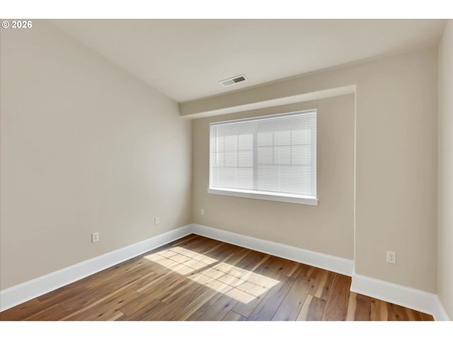 18465 Sw STEPPING STONE Dr 10, Beaverton, OR 97003
