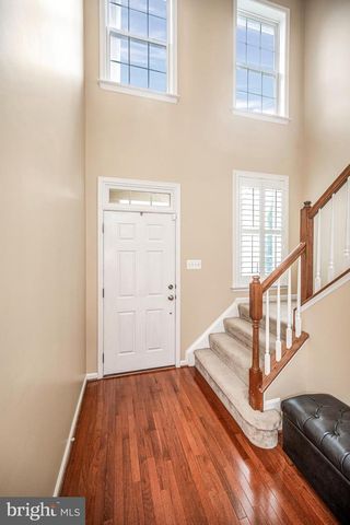 15217 SANTANDER DR, Gainesville, VA 20155