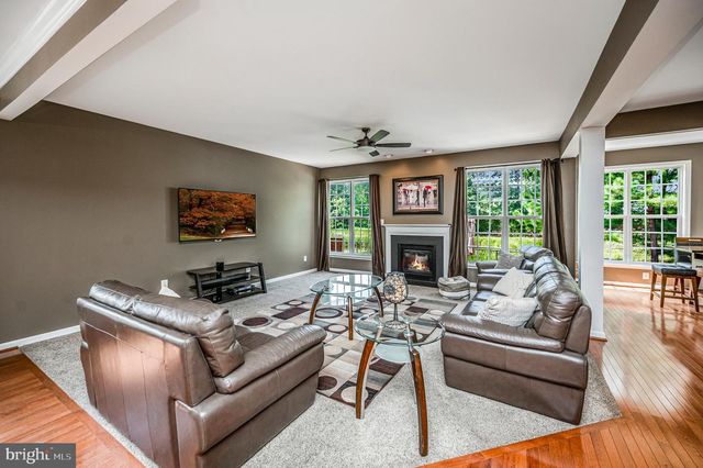 15217 SANTANDER DR, Gainesville, VA 20155