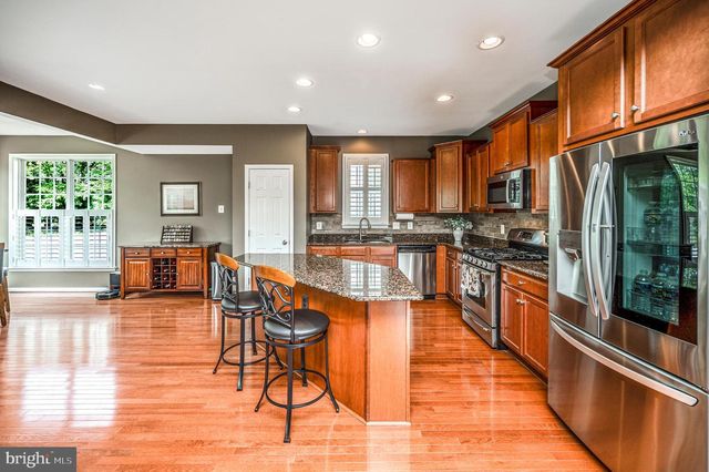 15217 SANTANDER DR, Gainesville, VA 20155