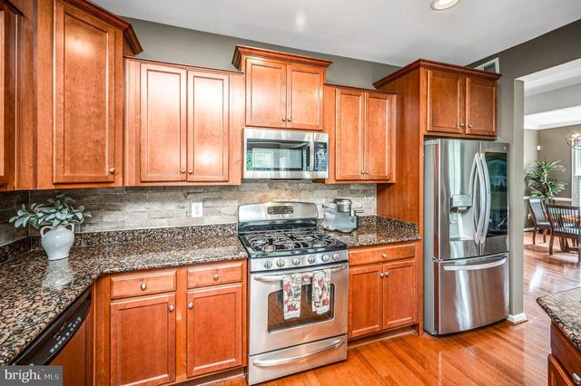 15217 SANTANDER DR, Gainesville, VA 20155
